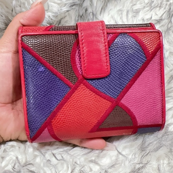 Yves Saint Laurent compact wallet and chain - Picture 3 of 16